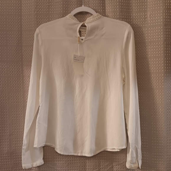 Clockhouse elements collection cream blouse. - Picture 5 of 10